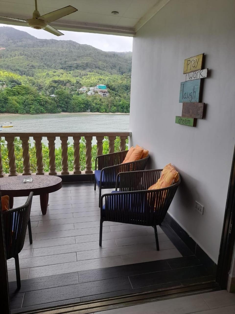 Bayview Villa -Sea Side Villa Anse Boileau Exteriér fotografie